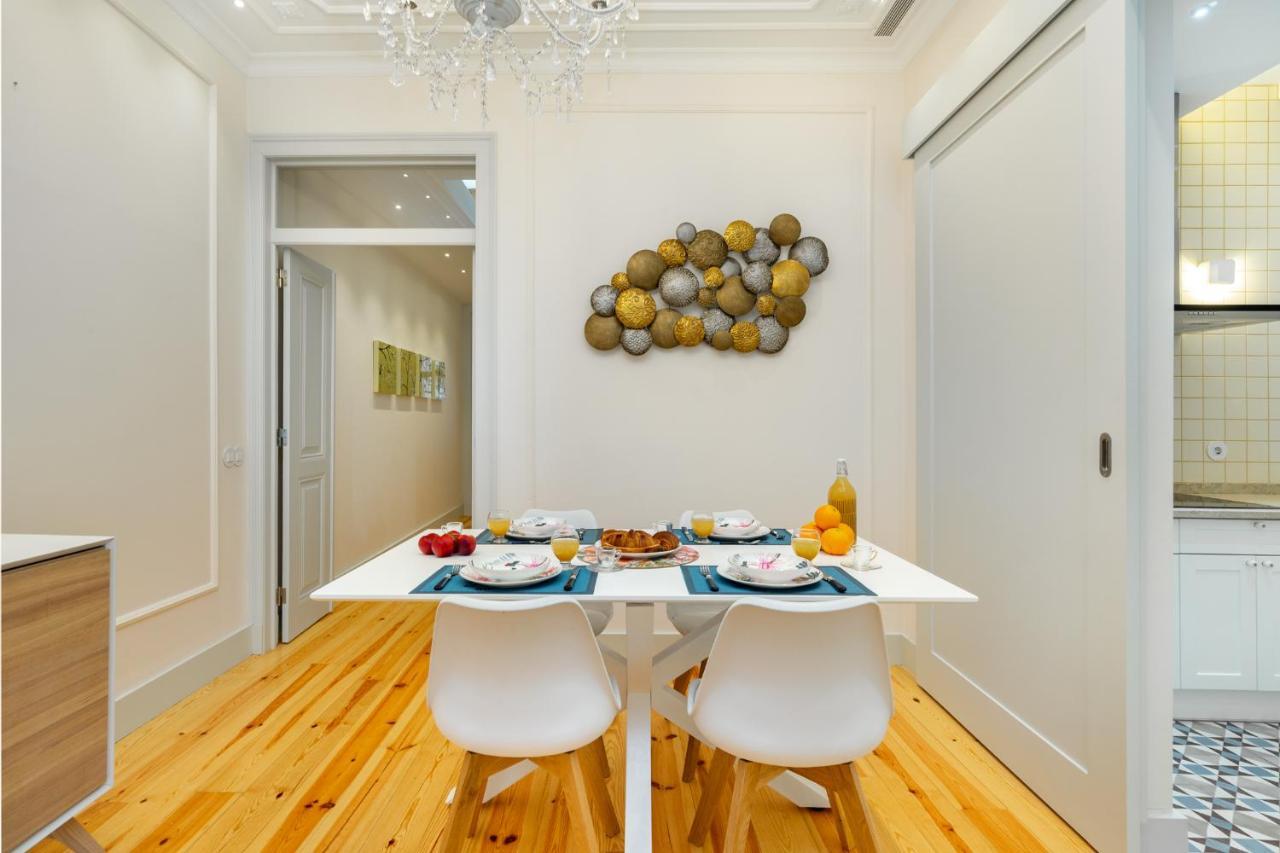 Whome Luxury Stay In Prime Location W/ Ac, Lift & Private Patio Lisboa Kültér fotó