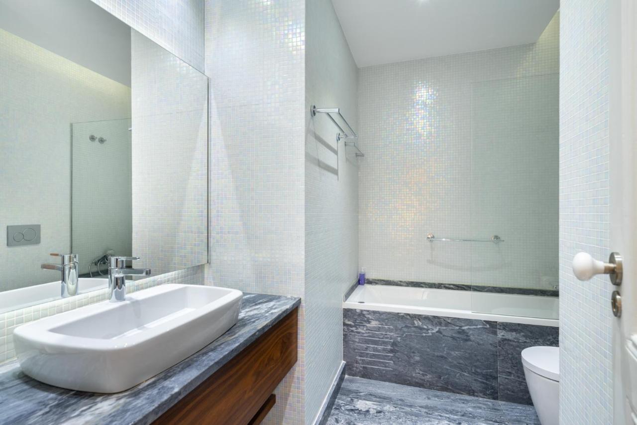 Whome Luxury Stay In Prime Location W/ Ac, Lift & Private Patio Lisboa Kültér fotó