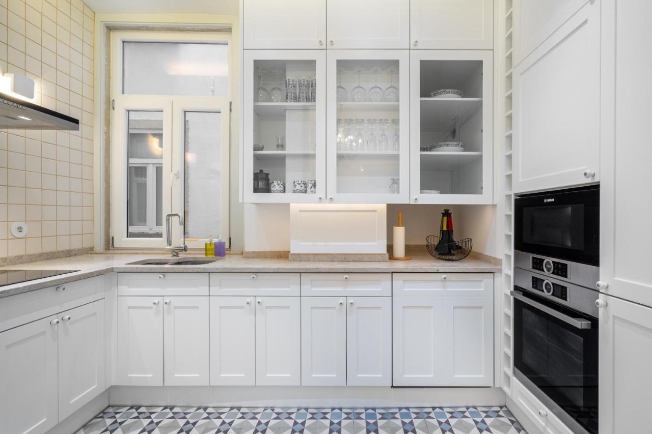 Whome Luxury Stay In Prime Location W/ Ac, Lift & Private Patio Lisboa Kültér fotó